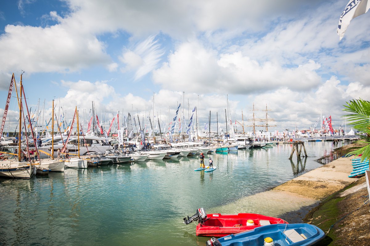 Rockley1's tweet image. Try your hand at single or double-handed dinghy sailing, grab a friend and have a go on the double kayaks or step aboard the XL SUP with the whole family.  It’s great fun.

Try watersports right in the heart of the show for free southamptonboatshow.com/get-afloat/ #GetAfloat #SIBS23