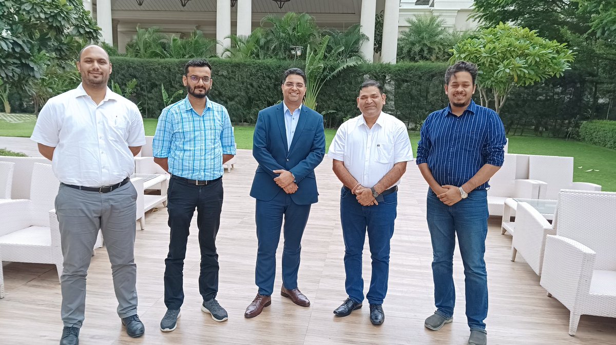 Burzin Luth (@burzinluth) on Twitter photo Another great conversation with the #Indore business ecosystem, amazed to see the growth in this region.
Always a pleasure to support Indian companies in their growth journey to #London
<a href="/heminb/">Hemin Bharucha</a> @DelzadKapadia <a href="/Nehakarnadd/">Neha Karnad</a> <a href="/growldnbusiness/">Grow London</a> <a href="/londonpartners/">London & Partners</a> Another great conversation with the #Indore business ecosystem, amazed to see the growth in this region.
Always a pleasure to support Indian companies in their growth journey to #London
<a href="/heminb/">Hemin Bharucha</a> @DelzadKapadia <a href="/Nehakarnadd/">Neha Karnad</a> <a href="/growldnbusiness/">Grow London</a> <a href="/londonpartners/">London & Partners</a>