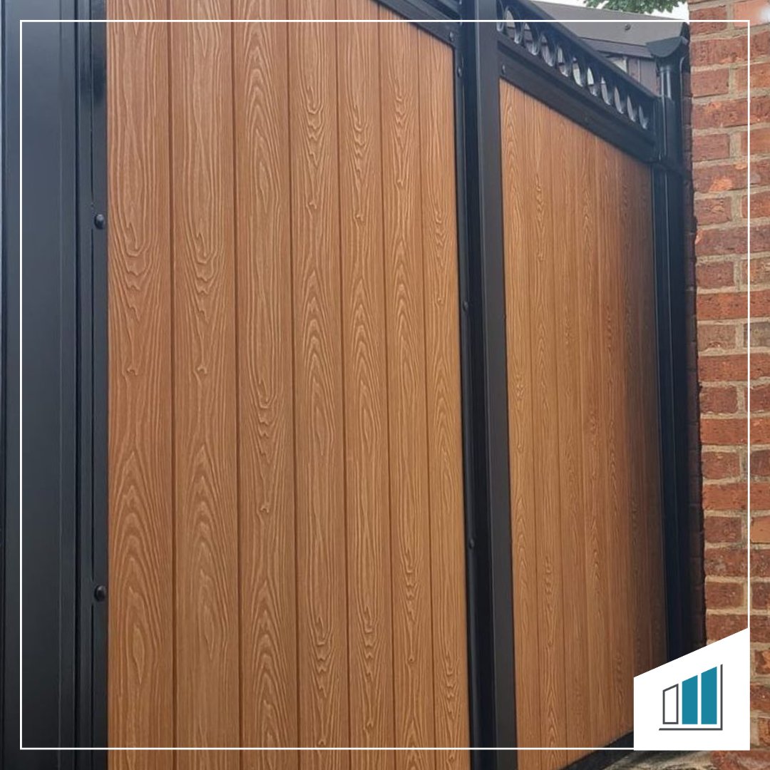 The possibilities are endless! 🚀

We LOVE seeing what our installers create using our Composite Boarding.

Check out this stunning carport created by @steelcraft_gates_ltd for one of their clients.

#steelcraftgates #carportdesign #bespokegates #englishoak