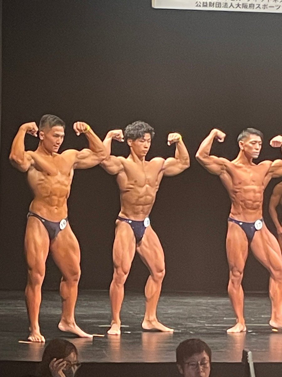 Ikunoseibun's tweet photo. 6ヶ月間の減量の成果を今日の大阪男子ボディビル選手権大会で出し切ってきました！
結果は35人中7位入賞でした！
去年は同大会で順位が付かず1年間この大会の為にやってきたので結果が出てよかったです
引き続き上に上がれる様に頑張ります🔥
#ボディビル #JBBF  #ミスター大阪 #筋トレ https://t.co/eMSuvYcVeq