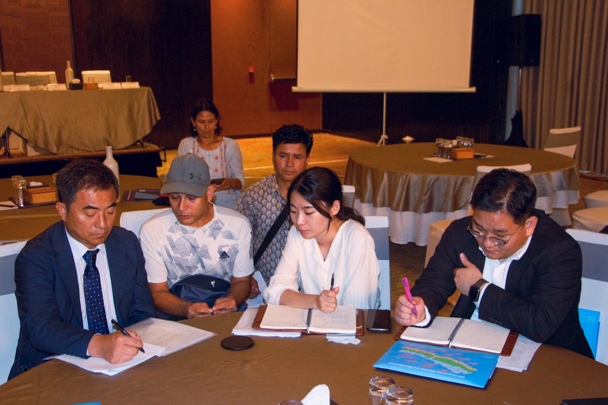 GLTNnews's tweet photo. ‘A Safety Net of Innovative Land Tenure Solutions for Near Landless Sharecroppers in Nepal’, 4-year project was inaugurated by @molmcpa, @mafrakorea. Organized by @unhabitatnepal with local & federal govt, CSOs, dev't. partners present.
#landforlife #climatesmartagricuture #RSLUP https://t.co/ISD7zSAdPy