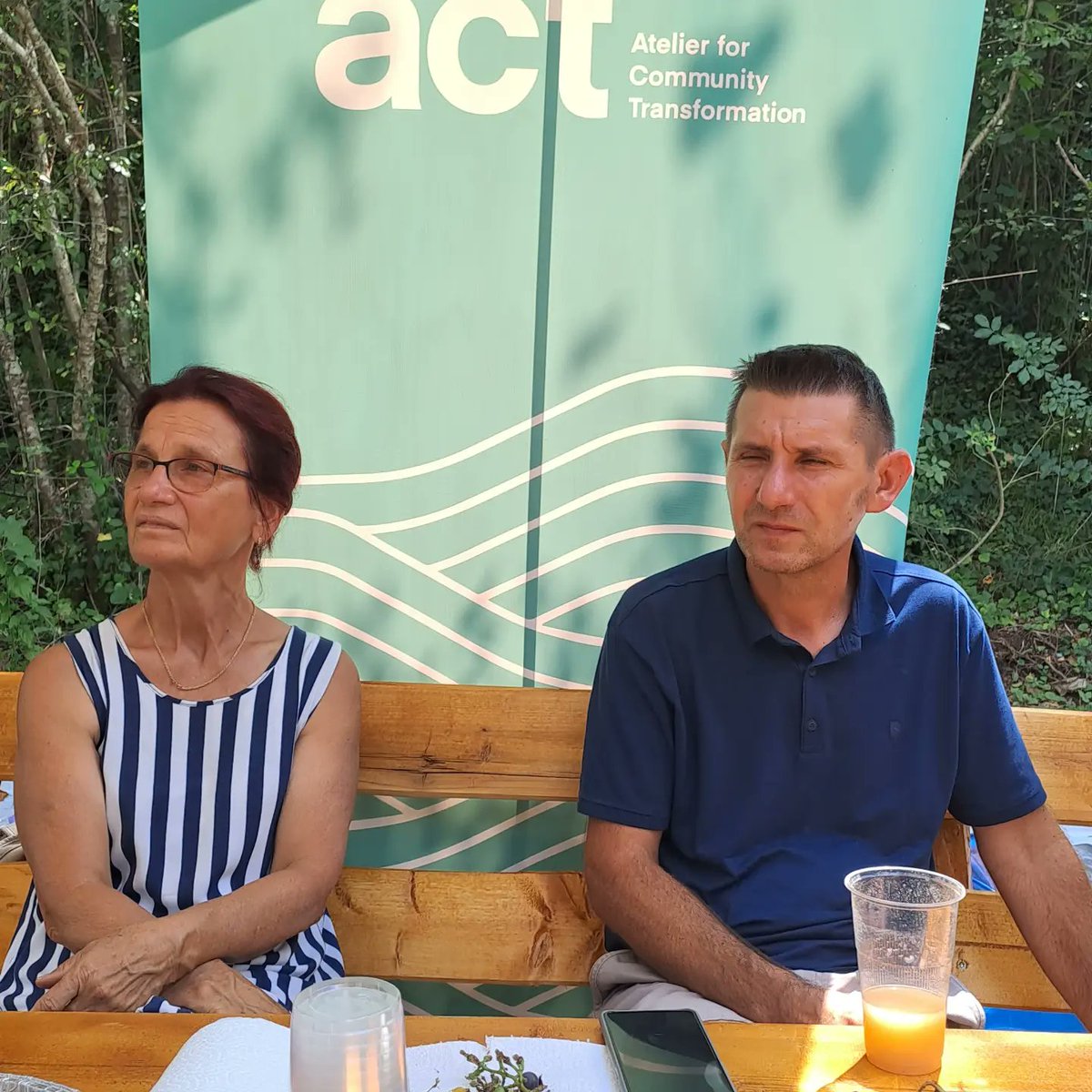 FondacijaA's tweet photo. Pored razgovora sa aktivistima i obilaska mHE Zlate, učesnici_ce Akademije dan su proveli i na novouređenom kupalištu Radak na rijeci Doljanci te su na putu za Mostar vrijeme proveli i na bajkovitoj plaži Diva Grabovinca gdje su sumirali utiske.
 #bitkazaNeraEtwu #fondacijaact https://t.co/BYTEaXZZ9G