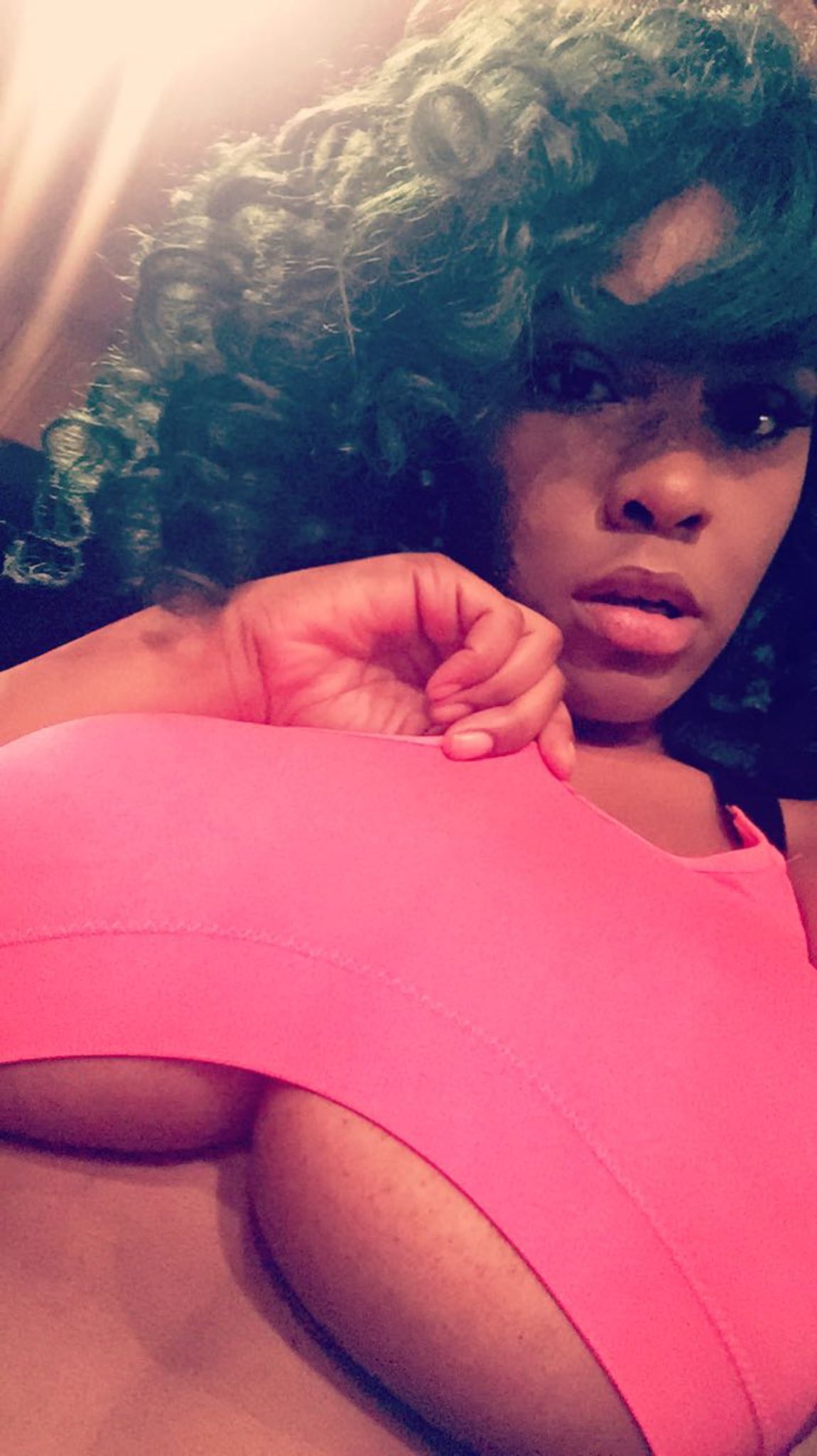 Hi piggies 🥰🤍 miss me ? https://t.co/VkhOHPgmVg