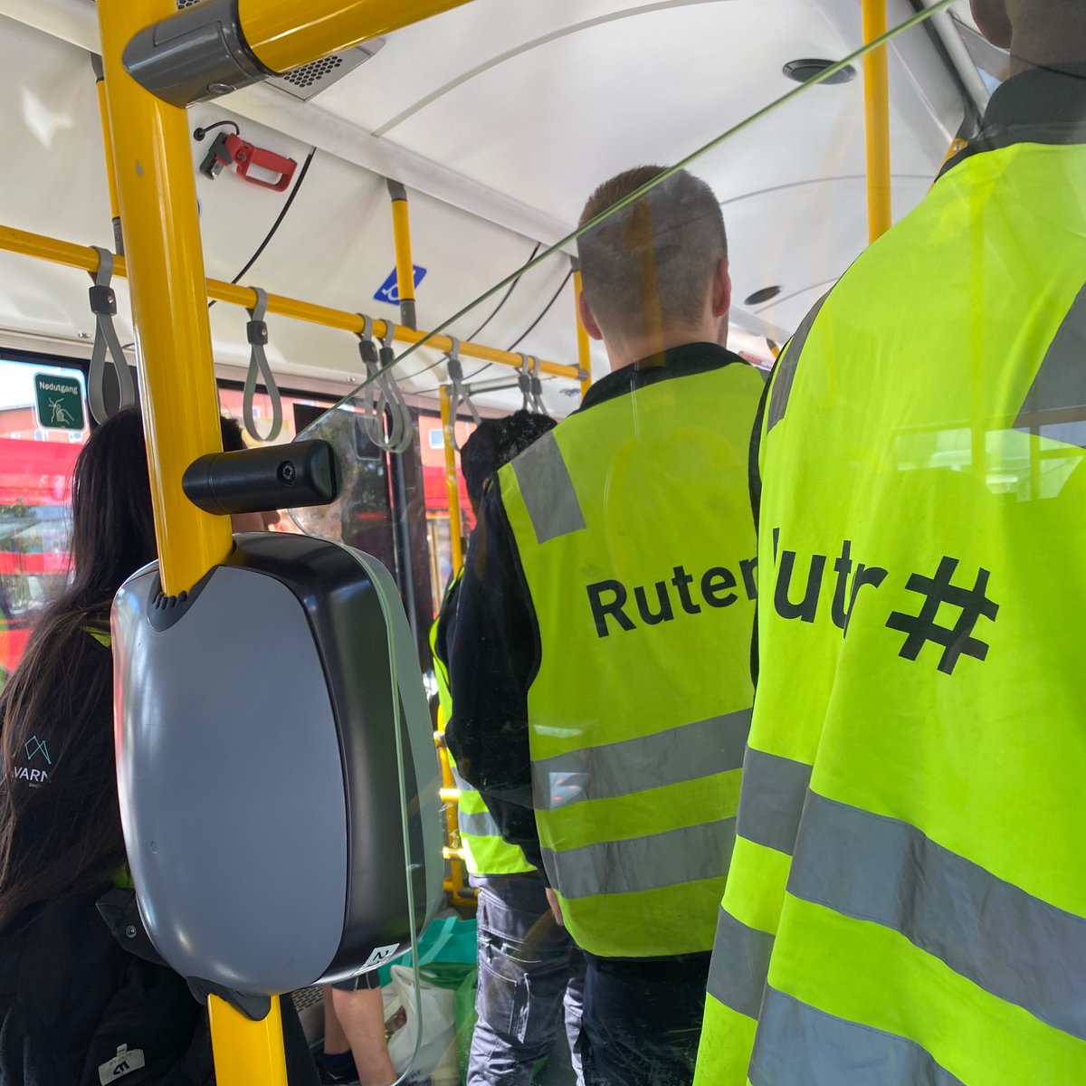 GroHarlemShake's tweet image. Nok en dag. “Tilfeldig kontroll” er ikke det samme som flere timer profilering av et nabolag alle dagene i arbeidsuka. Ruter hater brune nabolag.