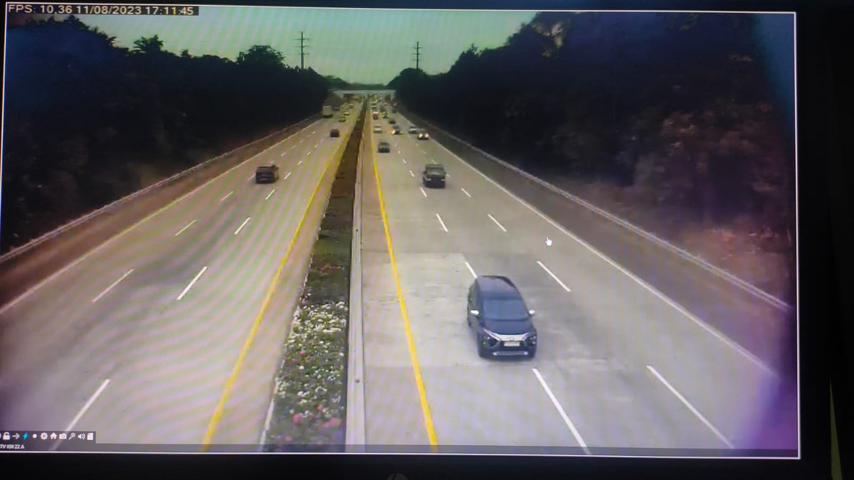 #TolCijagoDepok Pantauan lalin terkini di sore hari. Terpantau dari KM 22+00 arah Depok menuju Jagorawi maupun sebaliknya ramai lancar, cuaca saat ini bersahabat. Jaga jarak aman kendaraan anda dan semoga selamat sampai tujuan. Terima kasih...