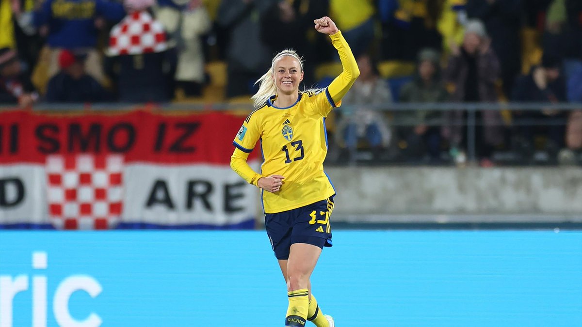 TheFMediaW's tweet photo. Bet PSG🇫🇷 are fuming after letting @amandailestedt go.

▪️4 goals so far in this WWC🏆 by the Swedish🇸🇪 defender.
▪️Ilestedt joined Arsenal🏴󠁧󠁢󠁥󠁮󠁧󠁿 right before the WWC started.

How well do you think she’ll do under Eidevall?

#ArsenalWFC #Ilestedt #Sweden #FIFAWWC #FIFAWomensWorldCup #FIFAWomensWorldCup2023 #WomensWorldCup #Eidevall #Gunners #WSL