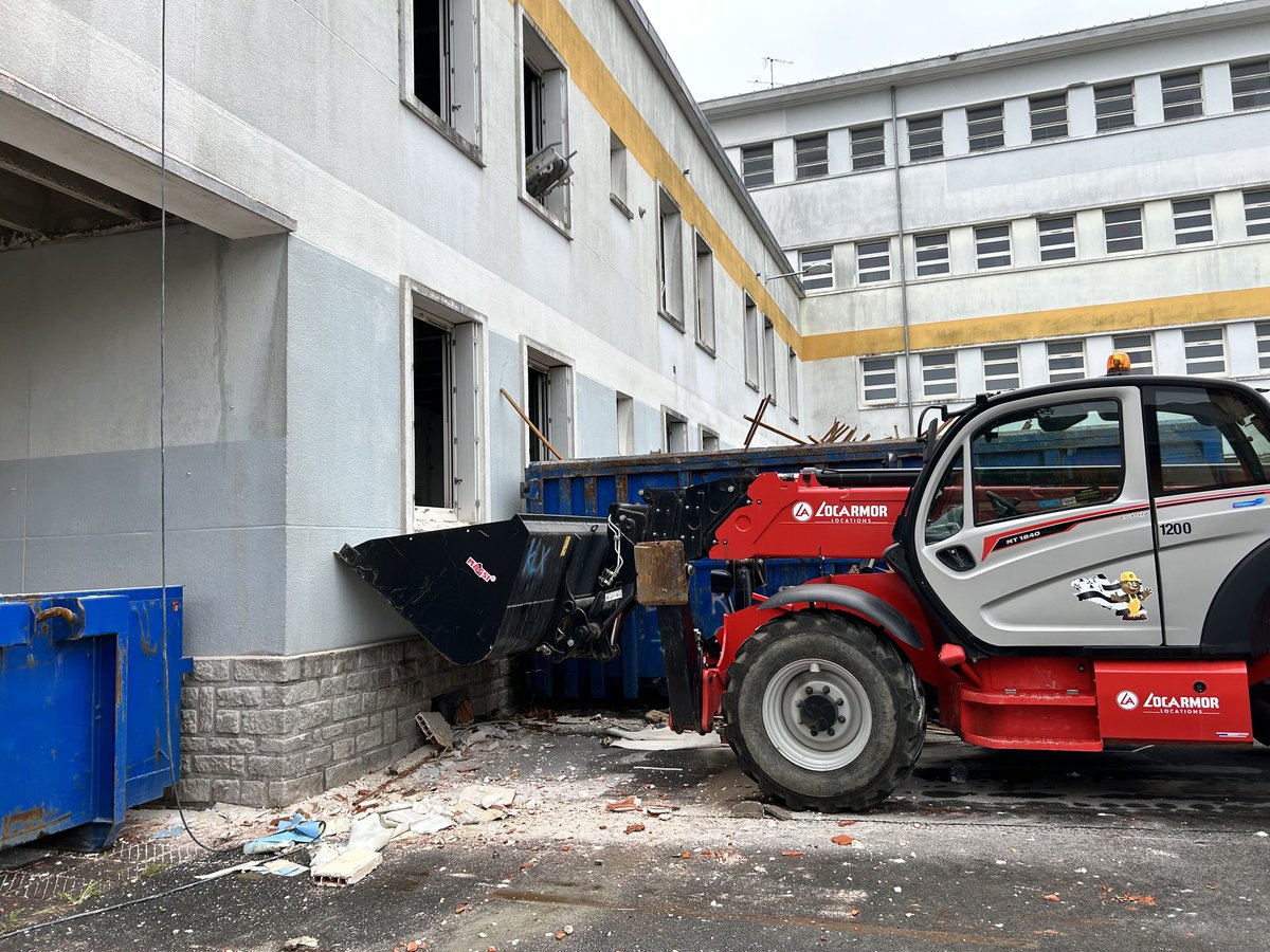 LYCÉE JULES LESVEN (OFFICIEL) tweet media