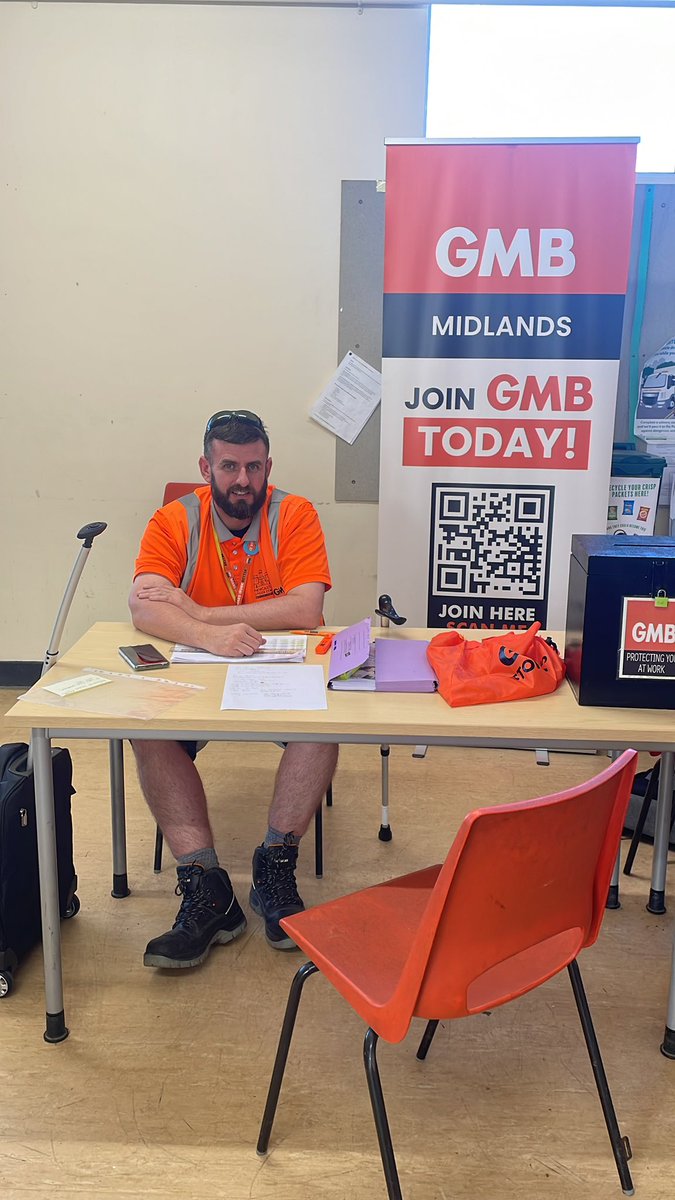 Sam (@gmbsamw) on Twitter photo @nulbc final day of the on-site ballot with <a href="/CaptainmanP/">Captainman Picky</a> standing against the attack on the compulsory redundancy 😡🗳excellent turnout from our <a href="/GMBMidlands/">GMB Midlands</a> members @GMBGriff <a href="/Fin_Bowie/">Finbar Bowie</a> <a href="/MartinAllenGMB/">Martin Allen</a> solidarity ✊🏻💪🏻✊🏻👏 @nulbc final day of the on-site ballot with <a href="/CaptainmanP/">Captainman Picky</a> standing against the attack on the compulsory redundancy 😡🗳excellent turnout from our <a href="/GMBMidlands/">GMB Midlands</a> members @GMBGriff <a href="/Fin_Bowie/">Finbar Bowie</a> <a href="/MartinAllenGMB/">Martin Allen</a> solidarity ✊🏻💪🏻✊🏻👏
