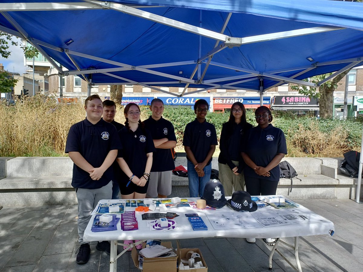 Come and meet the Woolwich Town Centre team, the youth engagement team and the <a href="/greenwichVPC/">GreenwichVPC </a> in General Gordon Square today as part of <a href="/Royal_Greenwich/">Royal Borough of Greenwich</a> Holiday Fun Friday!