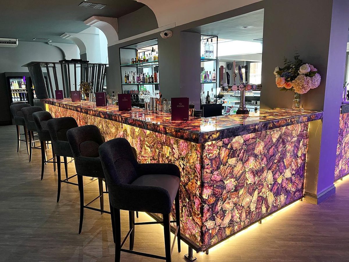 CJStonemasonry's tweet photo. When it comes to commercial installations, we've got you covered. From pubs and restaurants to hotels and ice cream parlours, we've done them all. And they look amazing!
https://t.co/sDQFR05pdf
#pubrefit #hospitality #restaurant #hotel #commercialworktops #quartztable #stonetable https://t.co/F7a7cBsLwM
