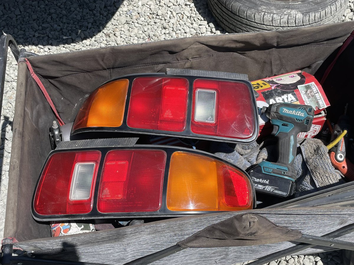 レアな #セリカ #ST202 USテールランプが入荷しました。サイドマーカー