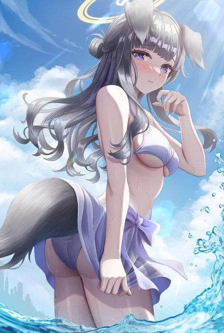 水着でも裾が気になる…なヒビキちゃん #ブルアカ #BlueArchive
