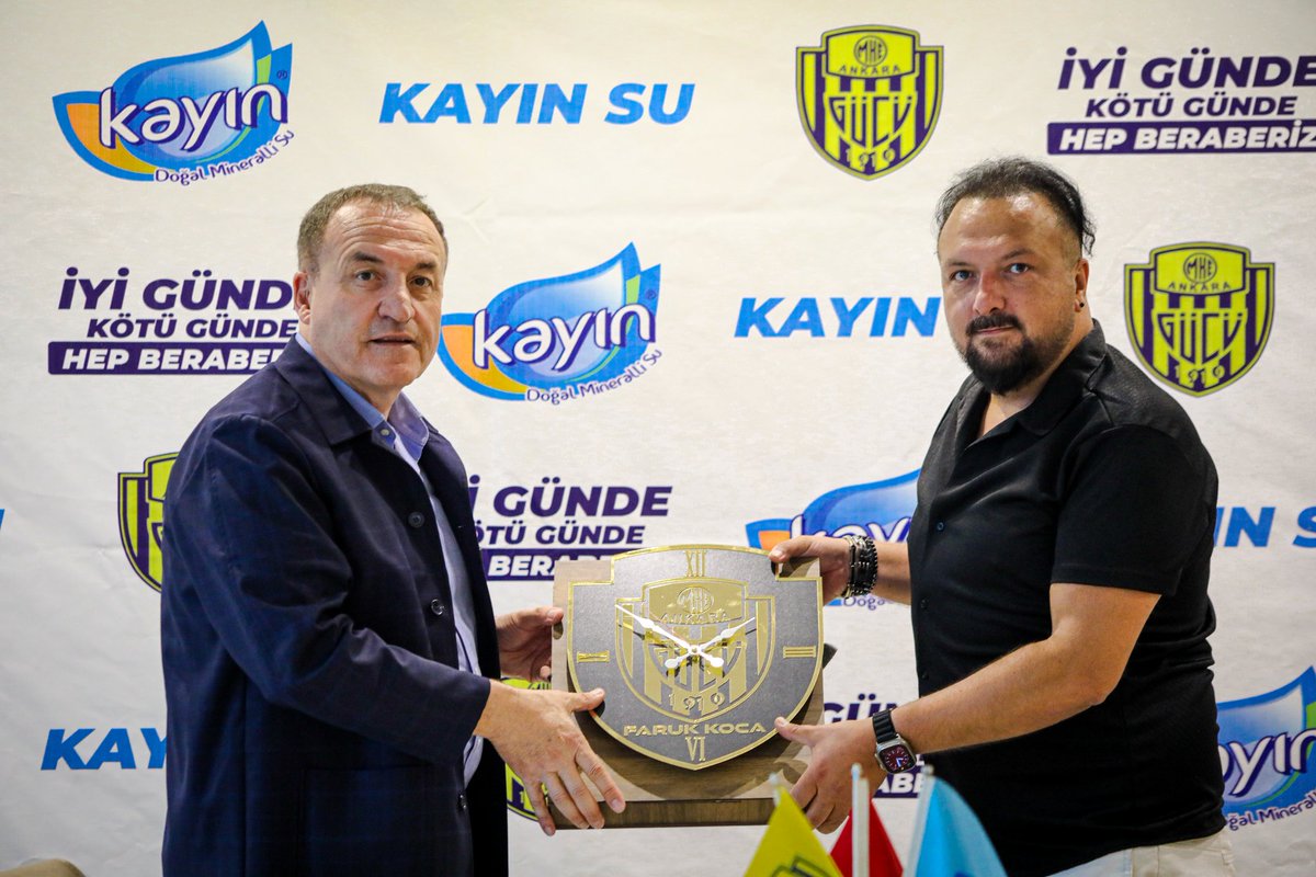 Kulübümüz ile Kayın Su Arasındaki Sponsorluk Anlaşması Yenilendi |

Beştepe Tesisleri’mizde gerçekleşen imza törenine, Başkanımız Sayın Faruk Koca ile Kayın Su Ankara Şube Müdürü Selçuk Özdemir katıldı.

Kayın Su'ya Ankaragücü’müze yıllardır verdikleri destek ve hizmetler için