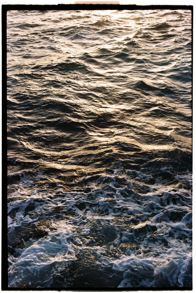L30amaya's tweet photo. Jamás me cansaré de hacer fotos al mar. 💙💙💙 https://t.co/bbjucwl2iB