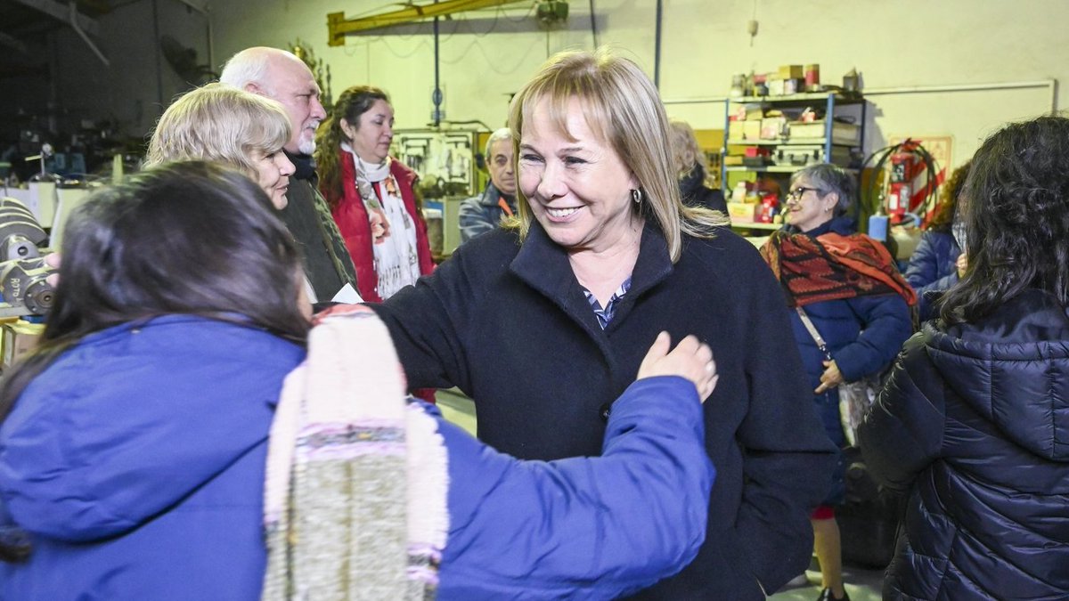 #Ahora en #Panorama dialogamos con la precandidata a intendente Nidia Moirano (<a href="/NidiaMoirano/">Nidia Moirano</a>), de <a href="/juntoscambioar/">JxC Juntos por el Cambio</a>. #CierreDeCampaña
📻 #LU2LejosLaPrimera
🎙️ #AM840 #FM927
📲 #Wapp2916414442