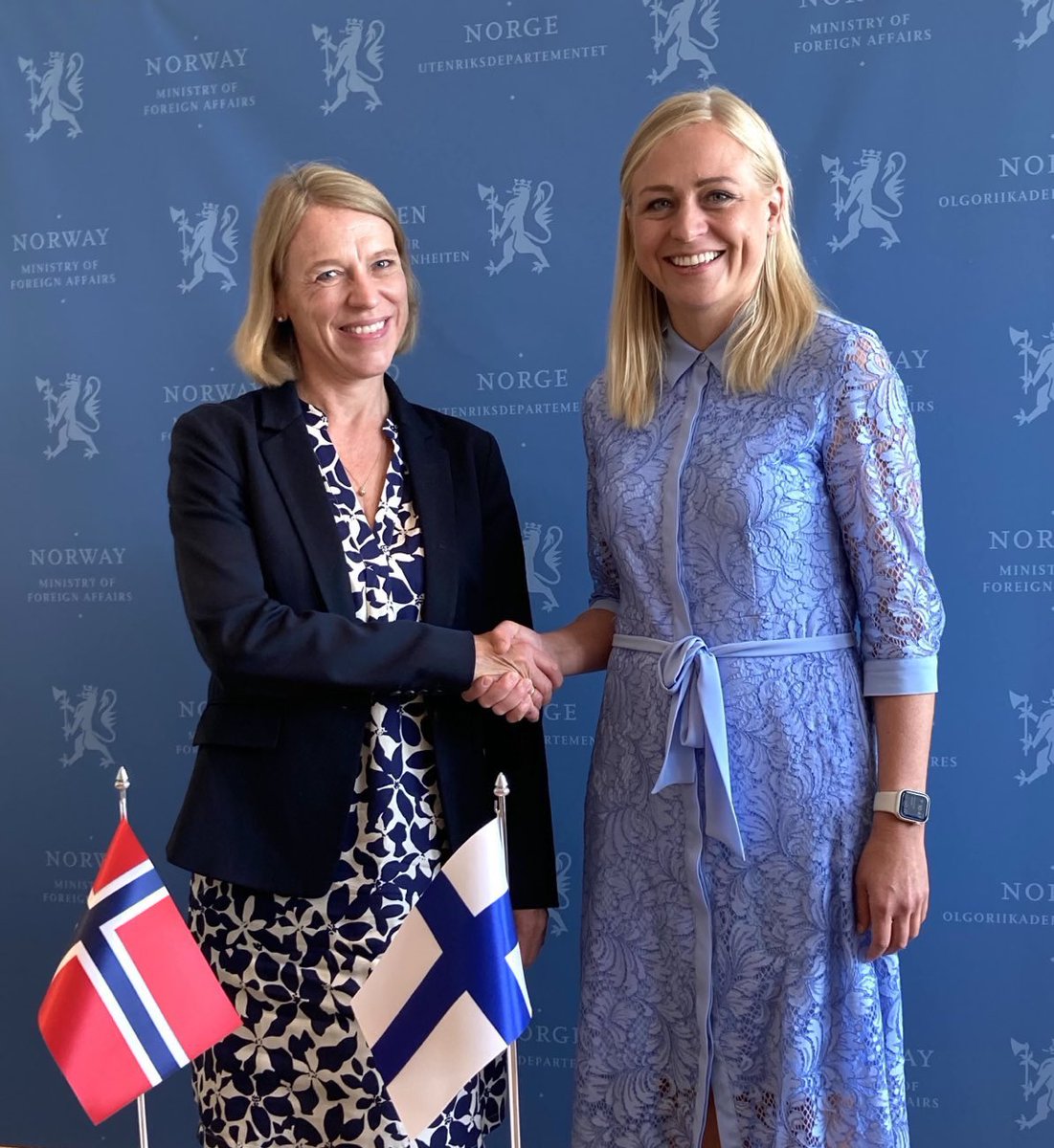 An excellent meeting with my Norwegian colleague <a href="/AHuitfeldt/">Anniken Huitfeldt</a> in Oslo. Many thanks for the warm reception! The ties between Finland and Norway are very strong. Good discussions on #Ukraine, our bilateral and Nordic agenda as well as current #NATO issues. 🇫🇮🇳🇴