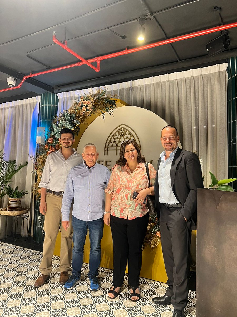 EpnProject's tweet photo. Our EPN Members 7 Worldwide Logistics GmbH, Aramex und Kodan Solutions Pvt Ltd after an enjoyable evening🤩🥂
What a wonderful evening. It was a pleasure to meet you again in person. 🤝
#epn #network #meeting #7wl #aramex #kodan https://t.co/BWGYa2EfZP