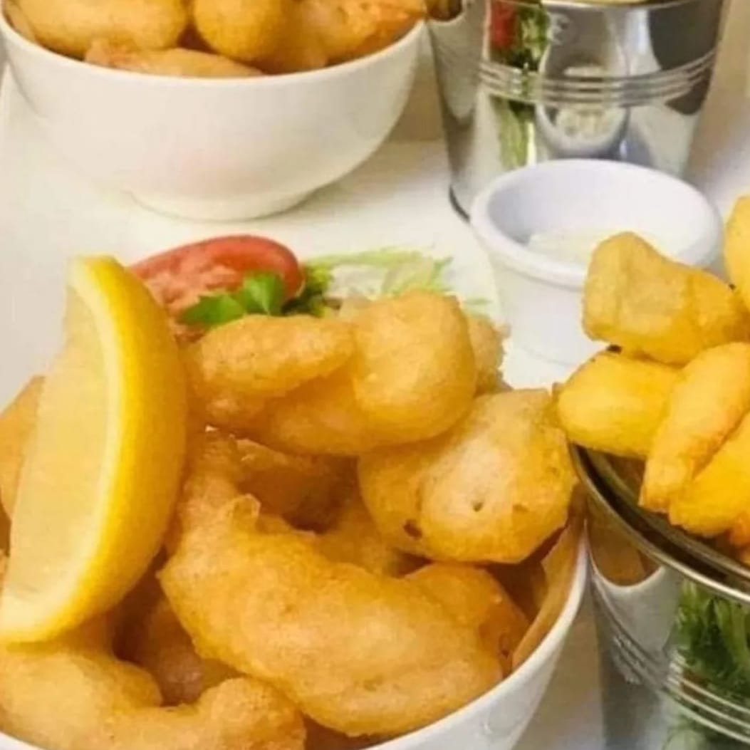 Lunch time special. Freshly battered red tail scampi, homemade tartar sauce and chips.
#lunchtime #scampiandchips #EastCoastSeafood