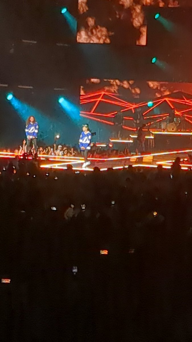 LightningShawn7's tweet photo. Amazing concert last night!!! Summer Worship Nights Tour kicked off in Tampa! @Brandonlake @philwickham  God is good! 🙏🙌 https://t.co/R1y7jnn6mS
