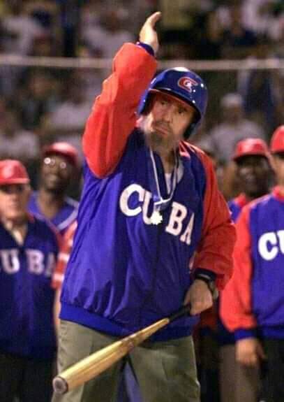 ¡¡Buenos días!! Hoy amanecí pensando en Fidel 😍

"Una cosa se sabe con seguridad: esté donde esté, como esté y con quien esté, #FidelPorSiempre está allí para ganar."

...Y esa filosofía de vida la aprendimos los revolucionarios cubanos... No digo más ✊