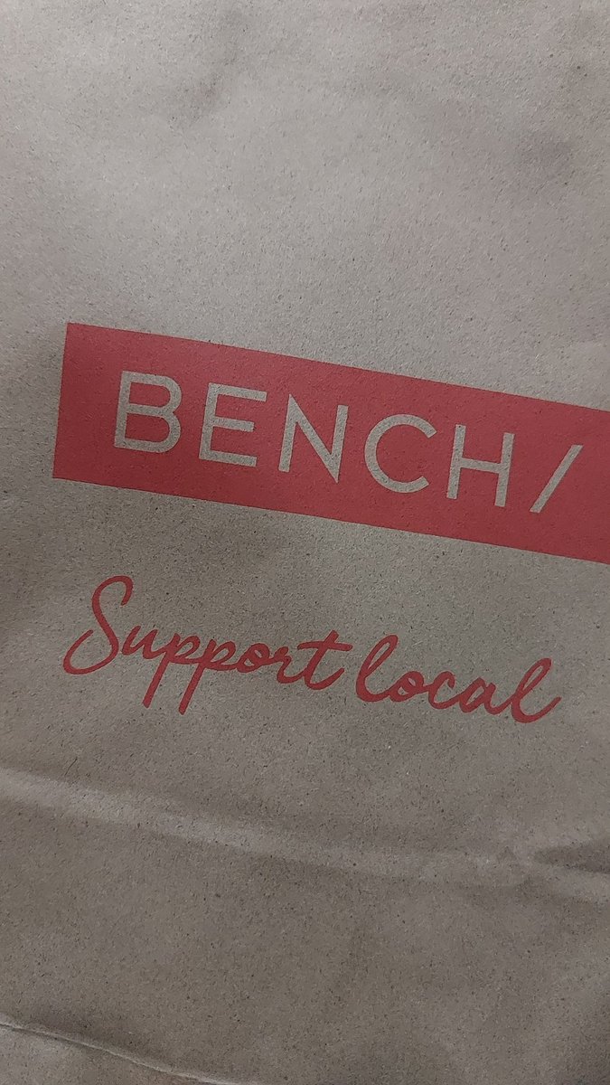 #SupportLocal pero mostly ng models na are not locals 
#howironic
#labo
#bench