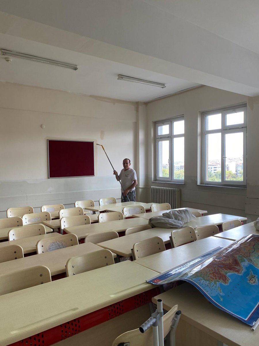 Okulumuz yeni eğitim-öğretim yılına hazır! Bu kapsamda tüm tavanlar, koridorlar, sınıflar ve kullanılan tüm alanlar boyanmaktadır.  Boya tedariki için Sultangazi Belediyemize teşekkür ederiz. <a href="/sultangazimem1/">Sultangazi İlçe Millî Eğitim Müdürlüğü</a> <a href="/sultangazibeled/">Sultangazi Belediyesi 🇹🇷</a> <a href="/BAKIRPINAR/">Pınar</a>