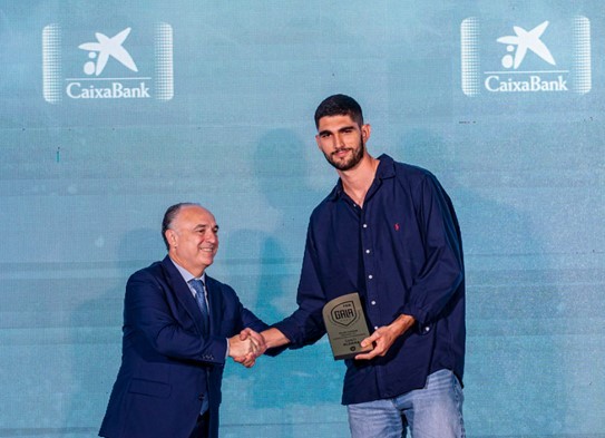 CaixaBank tweet media