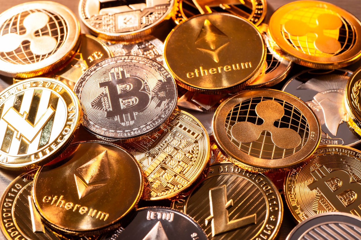 failinfirm97879's tweet photo. 🚀 Embracing the digital revolution! 💰💻 Cryptocurrency continues to reshape our financial landscape, offering decentralized power and borderless transactions. Whether you're a HODLer or a curious learner, the crypto journey is one to watch. 🌐🪙 #Cryptocurrency #FutureOfFinance #BlockchainRevolution