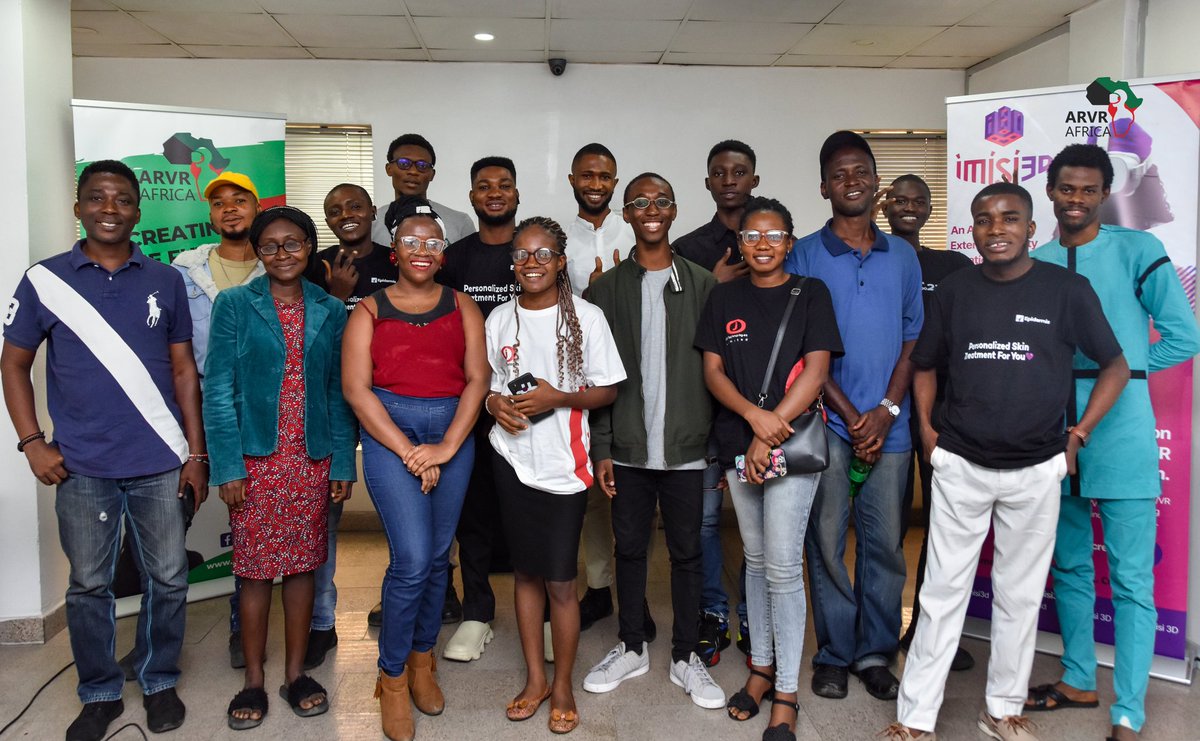 Imisi3d's tweet photo. "Great things are done by a series of small things brought together." ―Vincent Van Gogh

📸: @Rigz95
Image from our #JuneMeetup stay tuned for August Event details. https://t.co/loEFEgSv9q