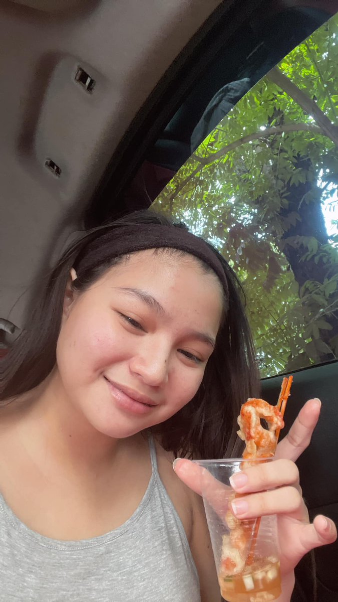 Lucy Tan tweet media