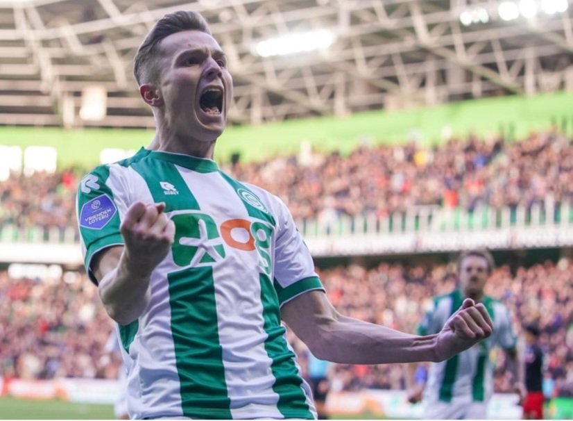 Anke_vd_Vegt's tweet photo. Johan Hove! 💚🤍 #johanmabli #fcgroningen https://t.co/63VRRyCPz4