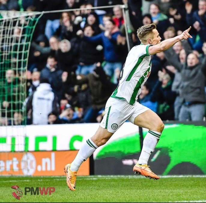 Anke_vd_Vegt's tweet photo. Johan Hove! 💚🤍 #johanmabli #fcgroningen https://t.co/63VRRyCPz4
