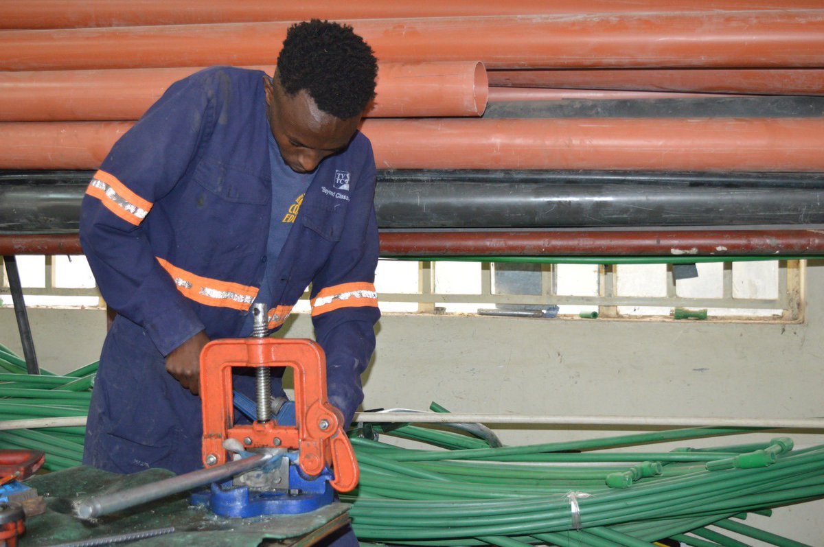 nita_kenya's tweet photo. The Chairman of the National Industrial Training Board Hon. Aden Noor Ali played a pivotal role in ensuring the smooth execution of assessments.With a focus on maintaining high standards and fostering skill development
#Governmenttradetest 
#NITAcertification 
#Skillsdevelopment https://t.co/DKT5YbFiAz