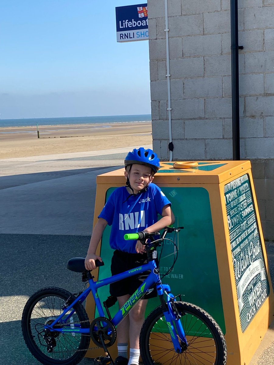 A BIG well done and THANK YOU to Jack Clews, son of Crew Member Harry Clews, who undertook a sponsored bike ride from @Rhyllifeboat to @RNLI_Llandudno and back to raise funds for the @RNLI. 📸: Jack at 4th Rhyl Beavers presenting cheque to Rhyl Lifeboat Coxswain Martin Jones