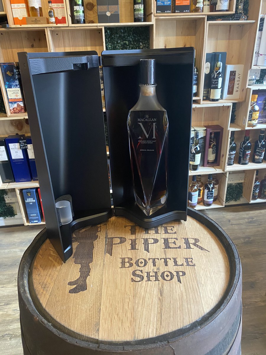 piperbottleshop's tweet photo. 🤩😍 2022 release of Macallan with lots more to choose from come and have a look! 
#macallan #lalique #sherrycasks
#broomhill #crystaldecanter https://t.co/PHrUOv1Nak