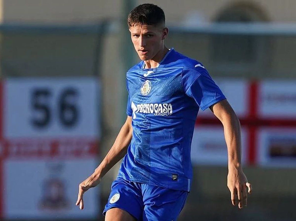 Sp_Getafe's tweet photo. 🚨🔵 Informa @Pepelias17_:

💥 El Real Betis ha hecho efectivo hoy el pago de la cláusula de rescisión de Sergi Altimira. Se va. 

💰 El Getafe se queda con 1,4M€. Los 600.000€ restantes eran para el jugador y se prorratearán en su ficha. https://t.co/s3E4Deo94G