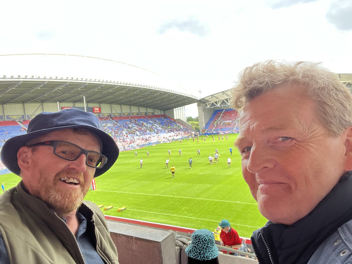 PaulCanada's tweet photo. @LeighLeopardsRL just landed from Toronto and Dubai and where do you go. To a Leigh game of course. https://t.co/Xcp2gv4Ity