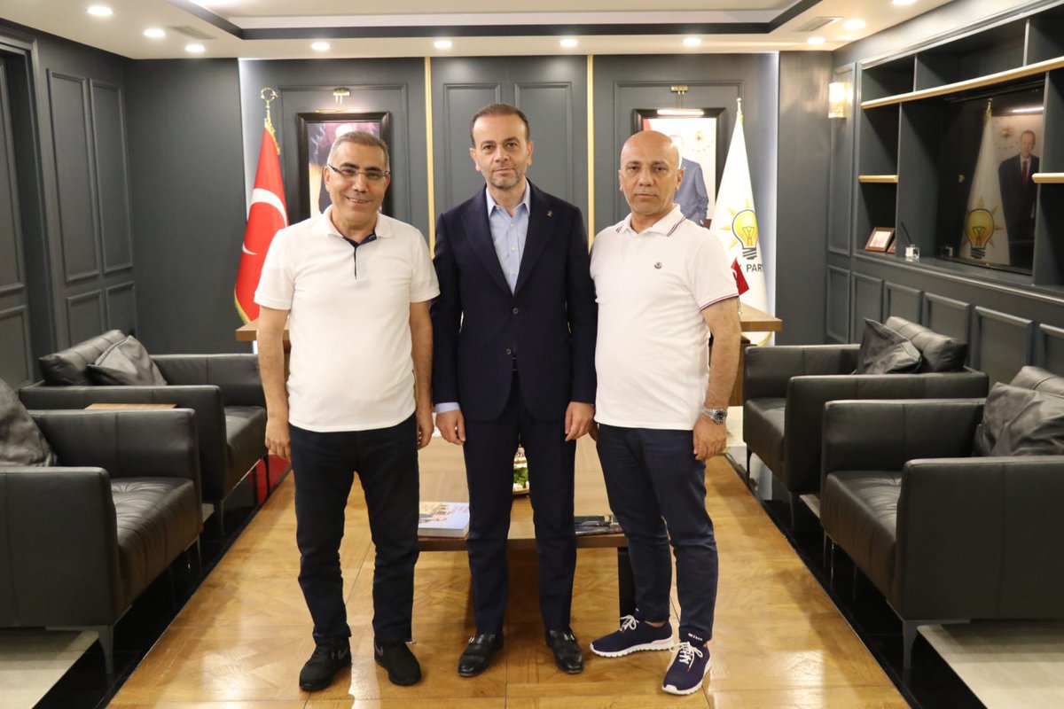 Önceki dönem Yüreğir Belediye Başkanımız Sayın Mahmut Çelikcan ve önceki dönem Büyükşehir Belediye Meclis Üyemiz Sayın Remzi Kar'ı İl Başkanlığımızda misafir ettik.