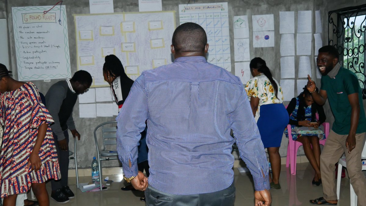 voyonline's tweet photo. Thank you very much Mr. Ngale Nelson. Your presentation on Conflict Resolution during our Training of Trainers Workshop kept participants thinking on how they can participate in the resolution of conflicts around them.

#VOYPCTOT1
#VOICESOFTHEYOUNG
#VOYPEACECENTRE https://t.co/80DXlMyOgn