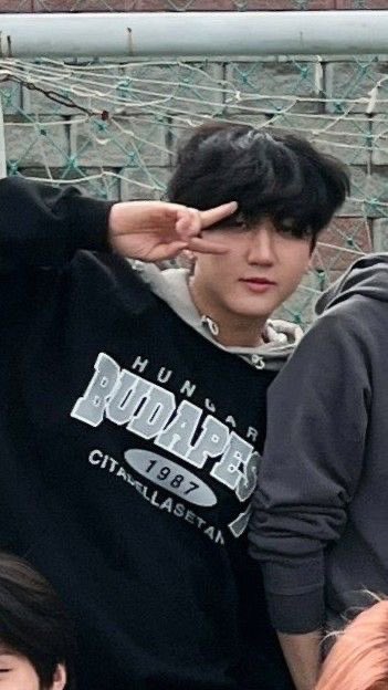 changbinbelly😦 tweet media