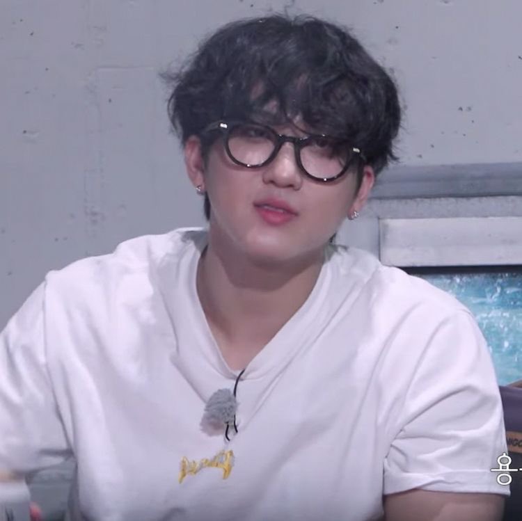 changbinbelly😦 tweet media
