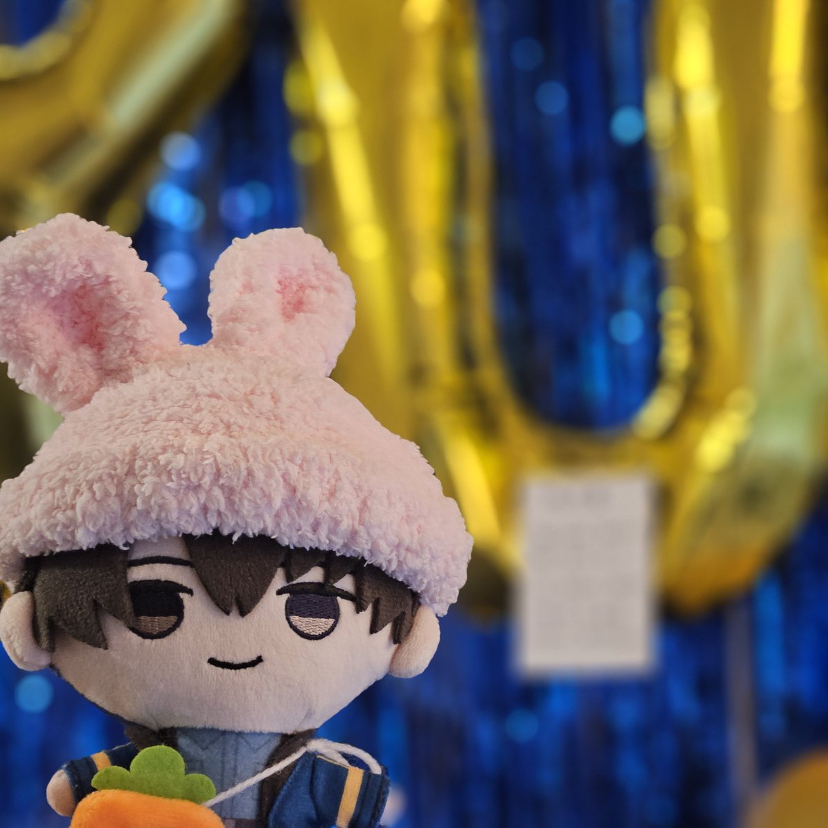 .                                (     축하하새요     )
                        
                                          \ /