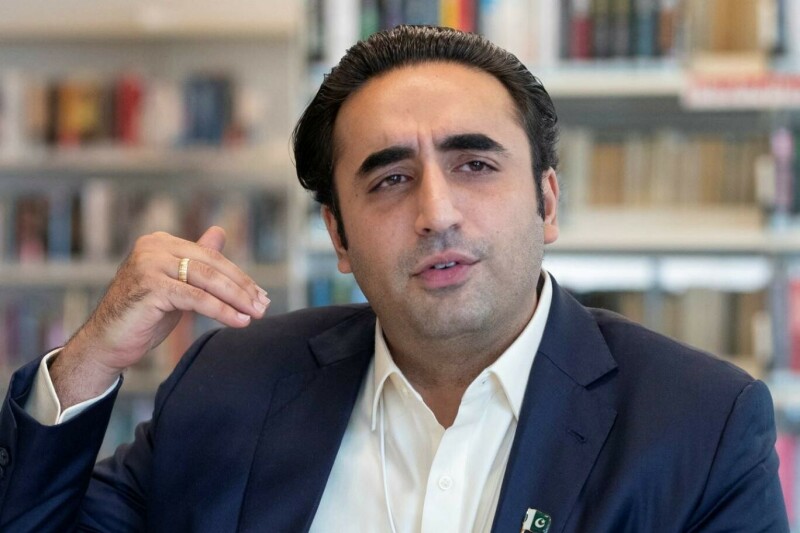 Newsupdate1230's tweet photo. اقلیتوں کے حقوق کا تحفظ بھی آئین کی پاسداری ہے، بلاول بھٹو https://t.co/xKEo4UvBvj https://t.co/sKD4k8qWlY