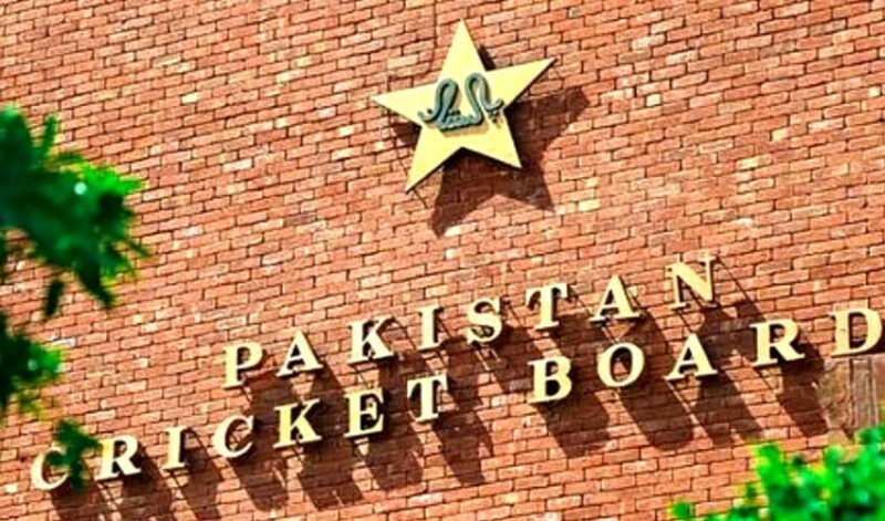 Newsupdate1230's tweet photo. پاکستان کرکٹ بورڈ نے ڈومیسٹک کرکٹ کے نئے سیزن اور ٹیموں کا اعلان کر دیا https://t.co/U2J1NiDSZQ https://t.co/hE46j7Jndz