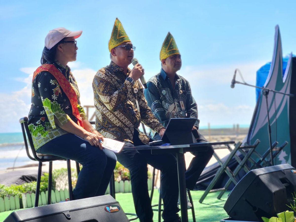 Mohd_Cholis's tweet photo. Launching Lomba Desa Wisata Nusantara Tahun 2023

#DesaWisataNusantara
@jokowi 
@halimiskandarnu
@Kemendespdtt
@malik_haramain
@imansyukri
@zainul_munas
@taufikmadjid71
@yusradaridesa 
@azzameldzikrie 
@tppkemendes https://t.co/npLJ3Mp0d5