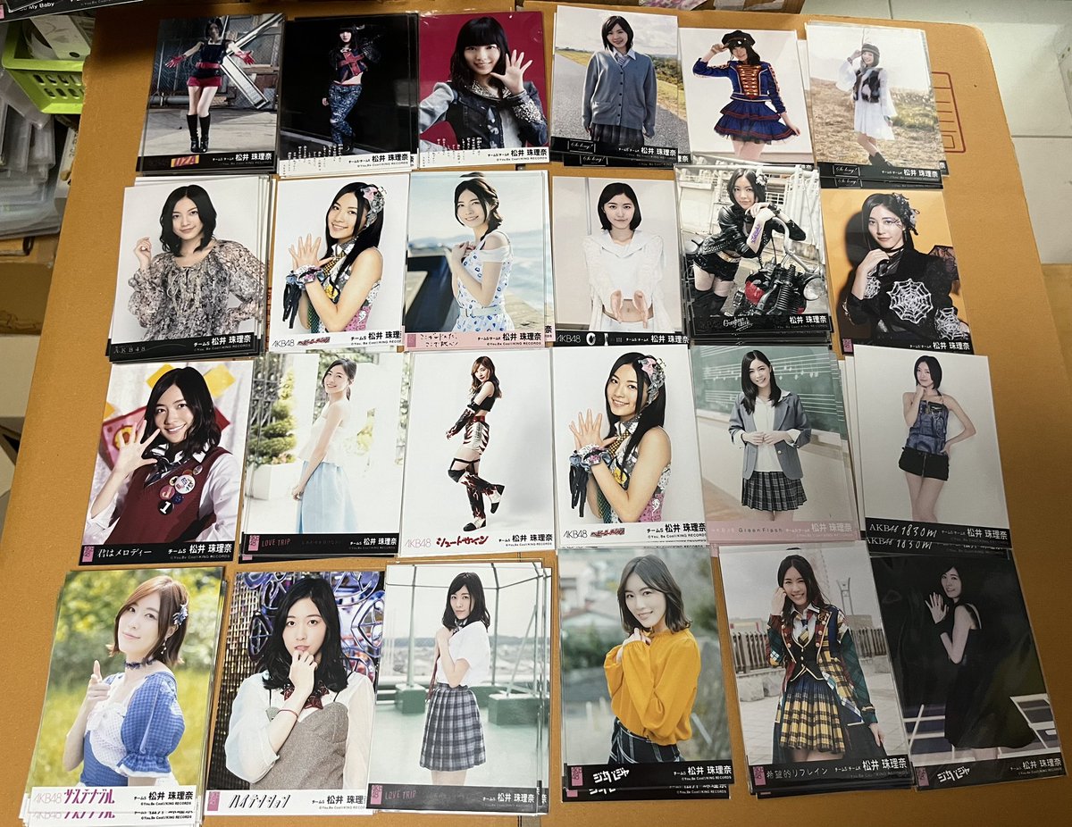 48Container's tweet photo. ❤  จูรินะ มีมากกว่าในภาพ หรือสนใจเมมคนไหน ส่งรูปมาสอบถามได้จ้า
 ราคาเบาๆ เริ่มที่ 30 บาท สนใจใบไหนทักได้เลยจ้า
🙏รับกสิกร พร้อมเพย์ ทรูวอลเลต 
📍ส่งไปรษณีย์ไทย 40 บาท 🎌🎌🎌🎌🎌🎌🎌🎌🎌🎌#bnk48  #ตลาดนัดakb48  #ตลาดนัดbnk48 #akb48market #BNK48Market #akb48 #ซื้อขายakb48 #จูรินะ https://t.co/bLDayJEfai