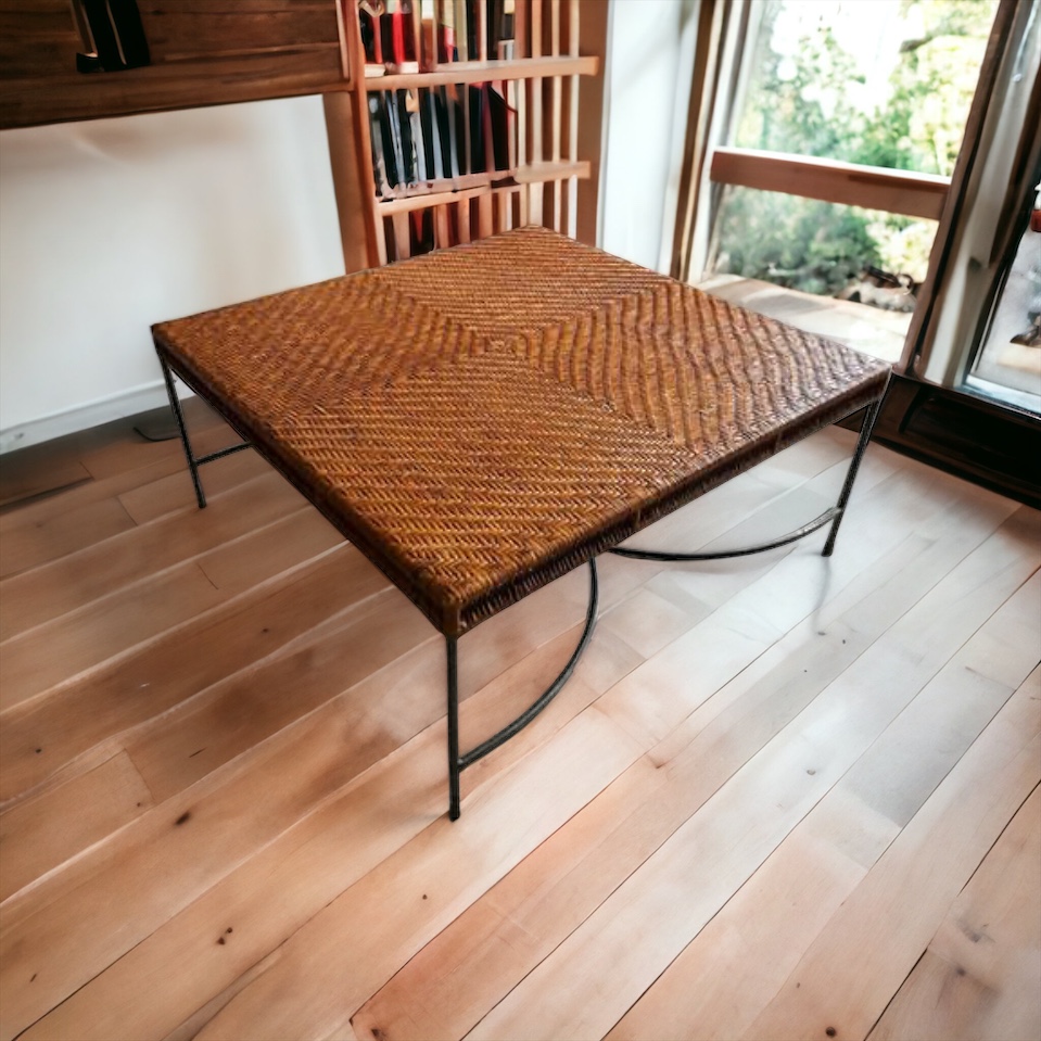 Detective caps on @MHHSBD group #mhhsbd We are in search of this 1950's coffee table, at a price that won't break the bank. Have any of you #vintagelovers come across one in UK?  Please DM me if you know of one x #vintagefurniture