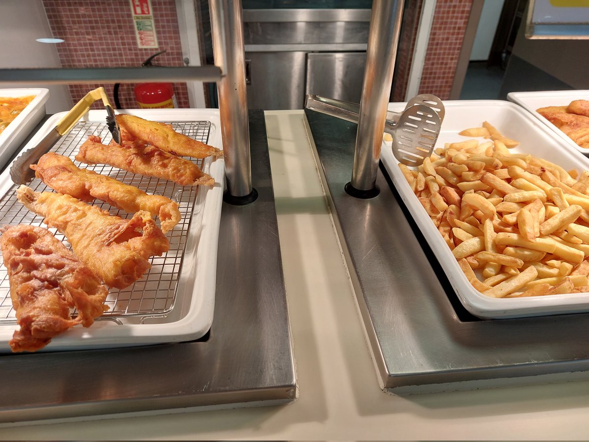 EatWellBarts's tweet photo. Fish &amp; Chip Friday. Eatwell Restaurants SBH @EatWellBarts https://t.co/iiJxKKdT7m