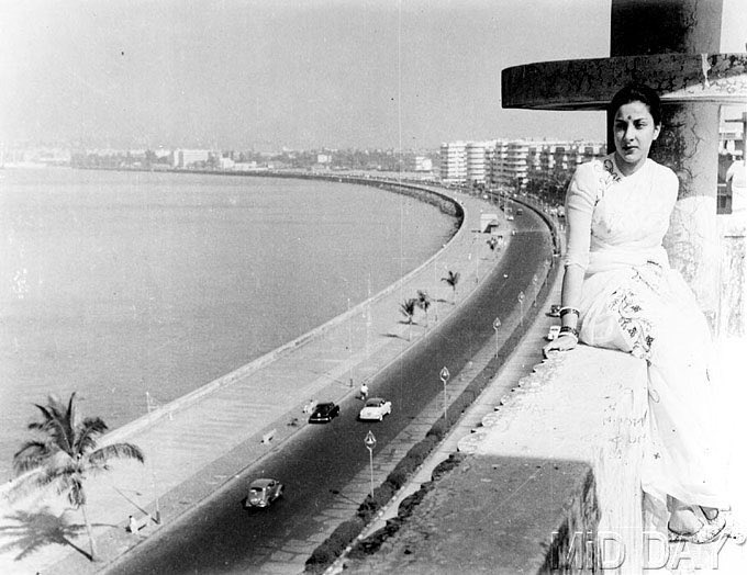 Nargis Dutt at her residence, Chateau Marine Building. 

According to film historian Bhawana Somaaya, people would line up outside Chateau Marine to watch Hindi cinema star Nargis. Other stars like Vyjayanthimala and Mumtaz lived on Marine Drive too, as did director Mehboob Khan.…