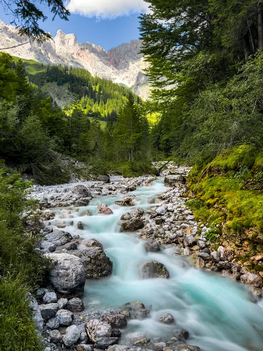 swinkelsthomas's tweet photo. today I found out my Iphone does long exposure too 🤝
📍: Willi Schwaiger weg, Hinterthal, Austria
#austria #hochkonig #hinterthal #salzburgerland #shotoniphone https://t.co/wO8J50k0OH